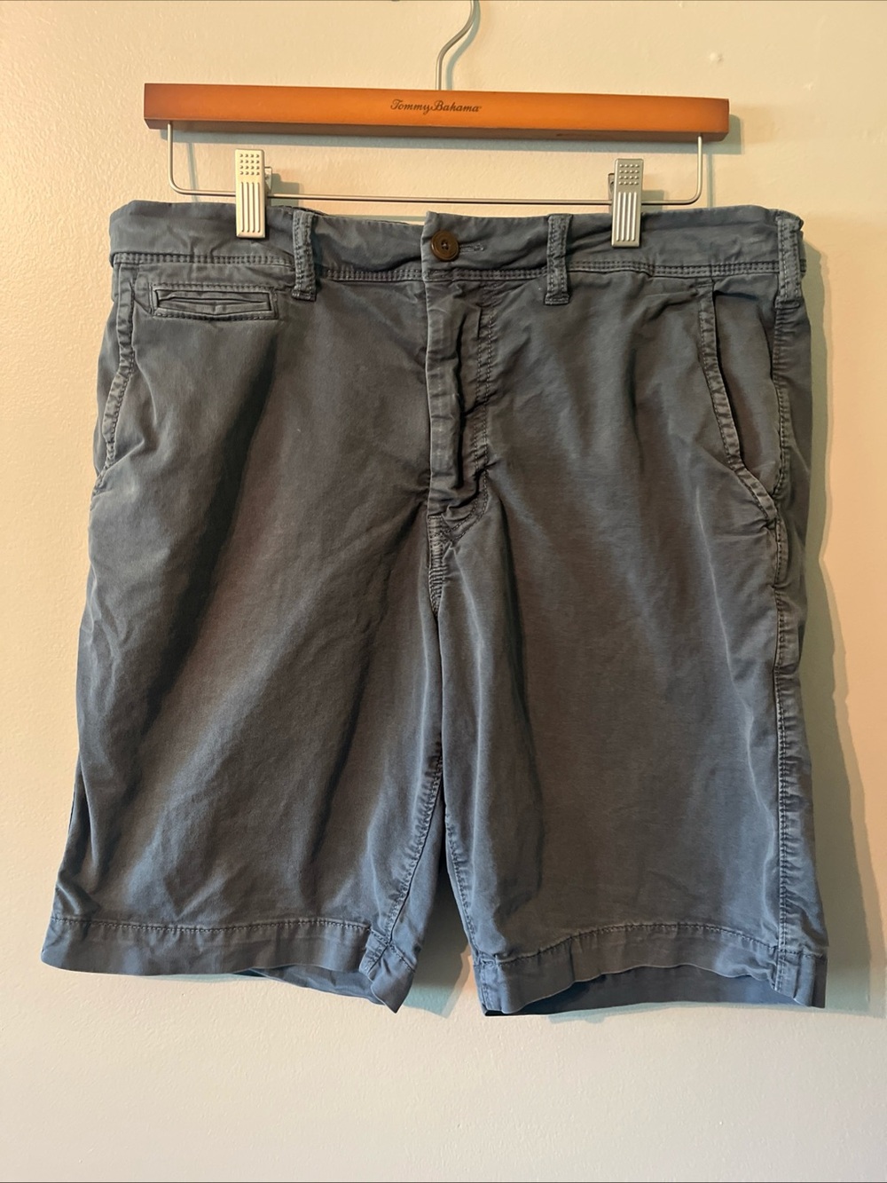 Men’s American Eagle Outfitters Next Level Flex Faded Blue Chino Shorts Size 33